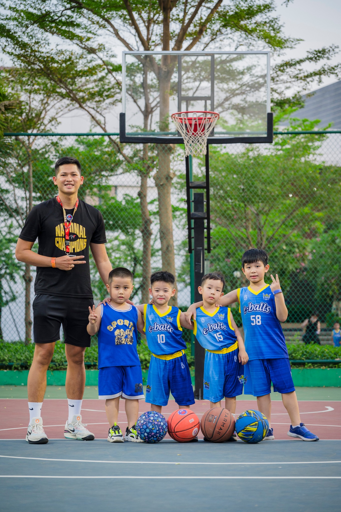 Giáo viên bóng rổ tại Eballs chuyên nghiệp và thân thiện với học viên